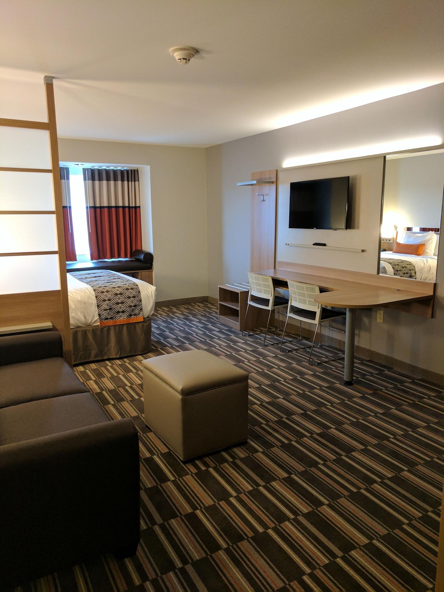 Microtel Inn & Suites By Wyndham Clarion Bagian luar foto