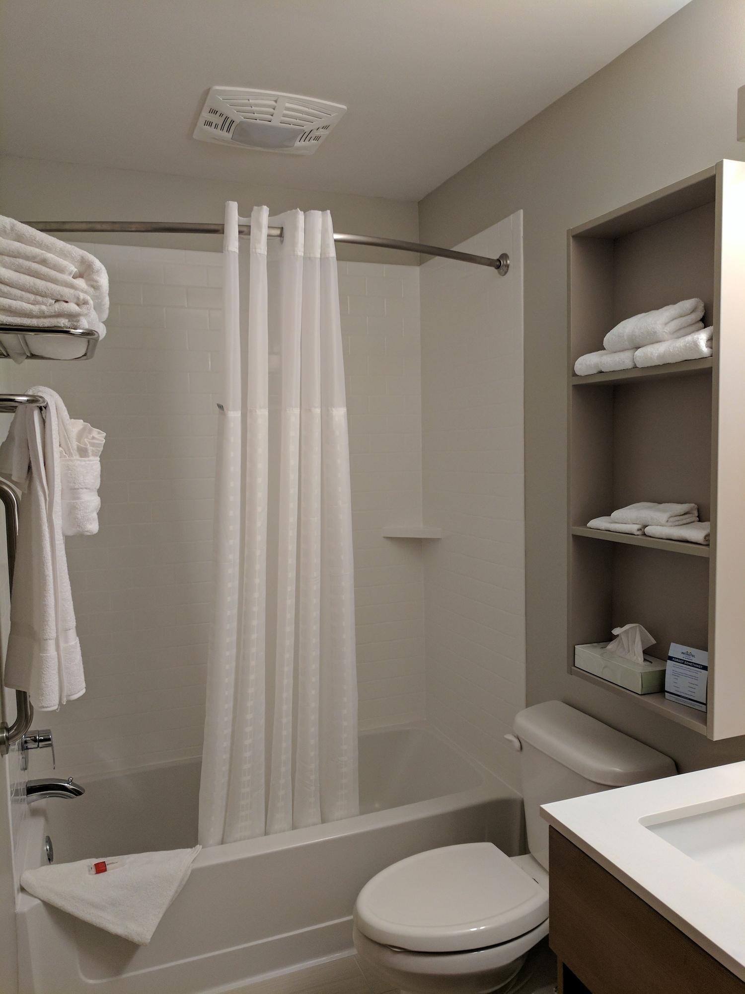 Microtel Inn & Suites By Wyndham Clarion Bagian luar foto