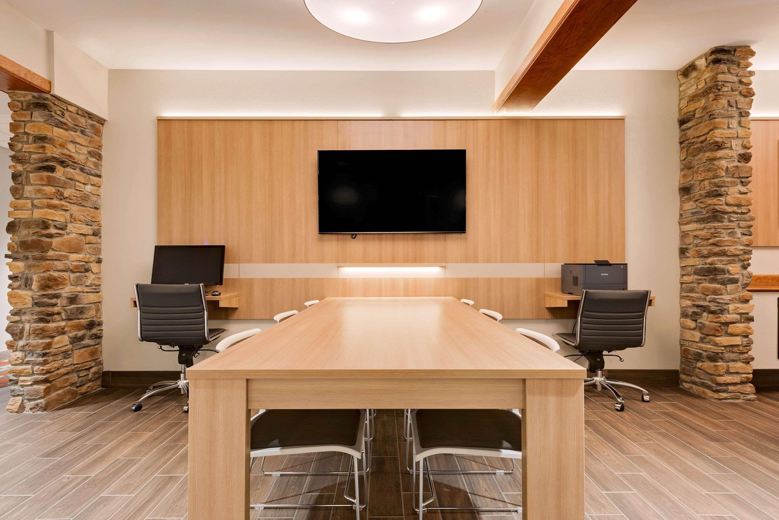 Microtel Inn & Suites By Wyndham Clarion Bagian luar foto