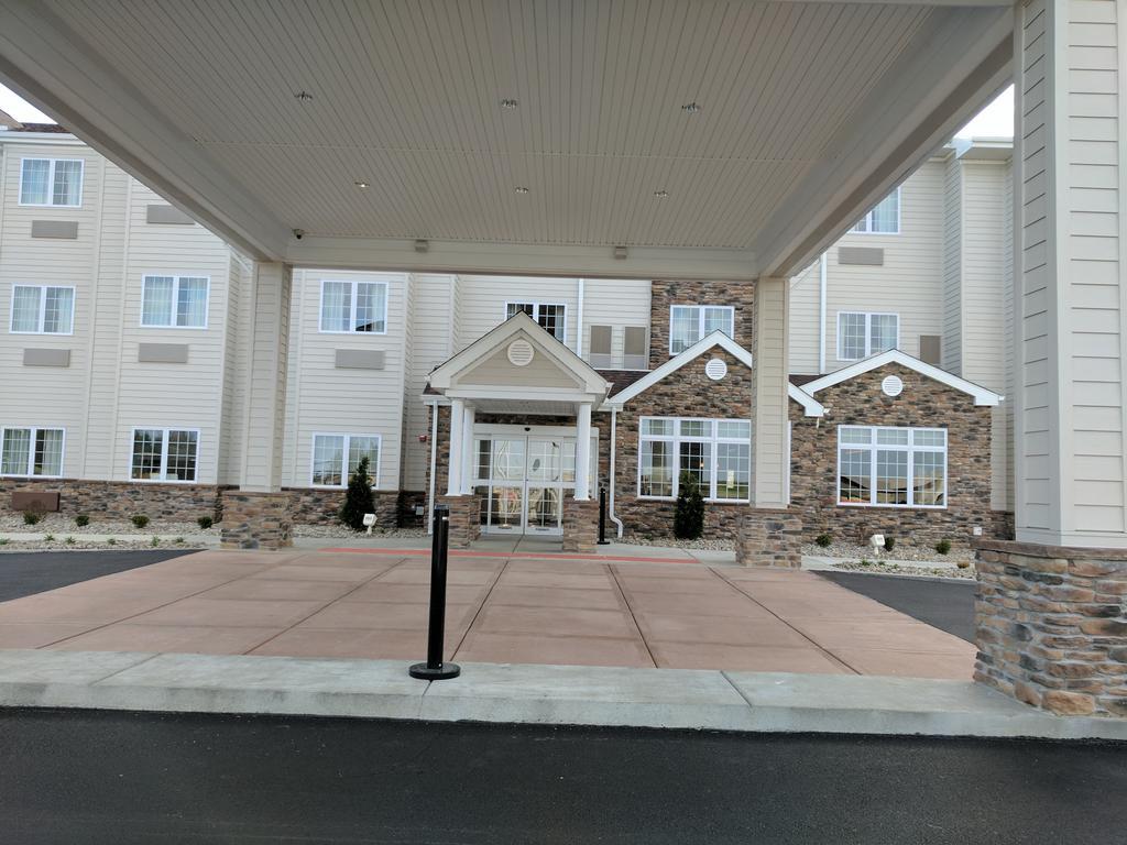 Microtel Inn & Suites By Wyndham Clarion Bagian luar foto