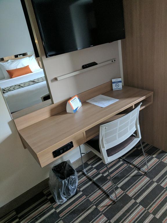 Microtel Inn & Suites By Wyndham Clarion Bagian luar foto