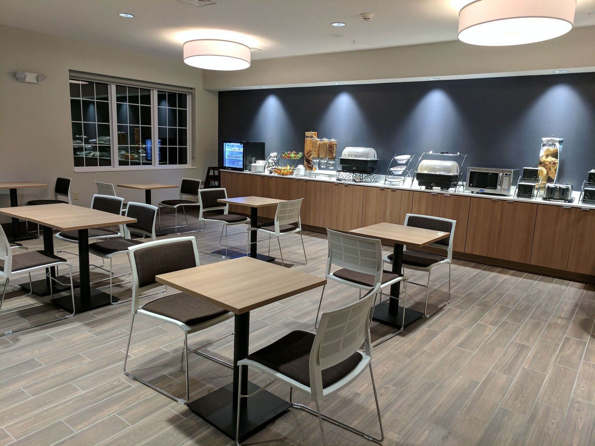 Microtel Inn & Suites By Wyndham Clarion Bagian luar foto