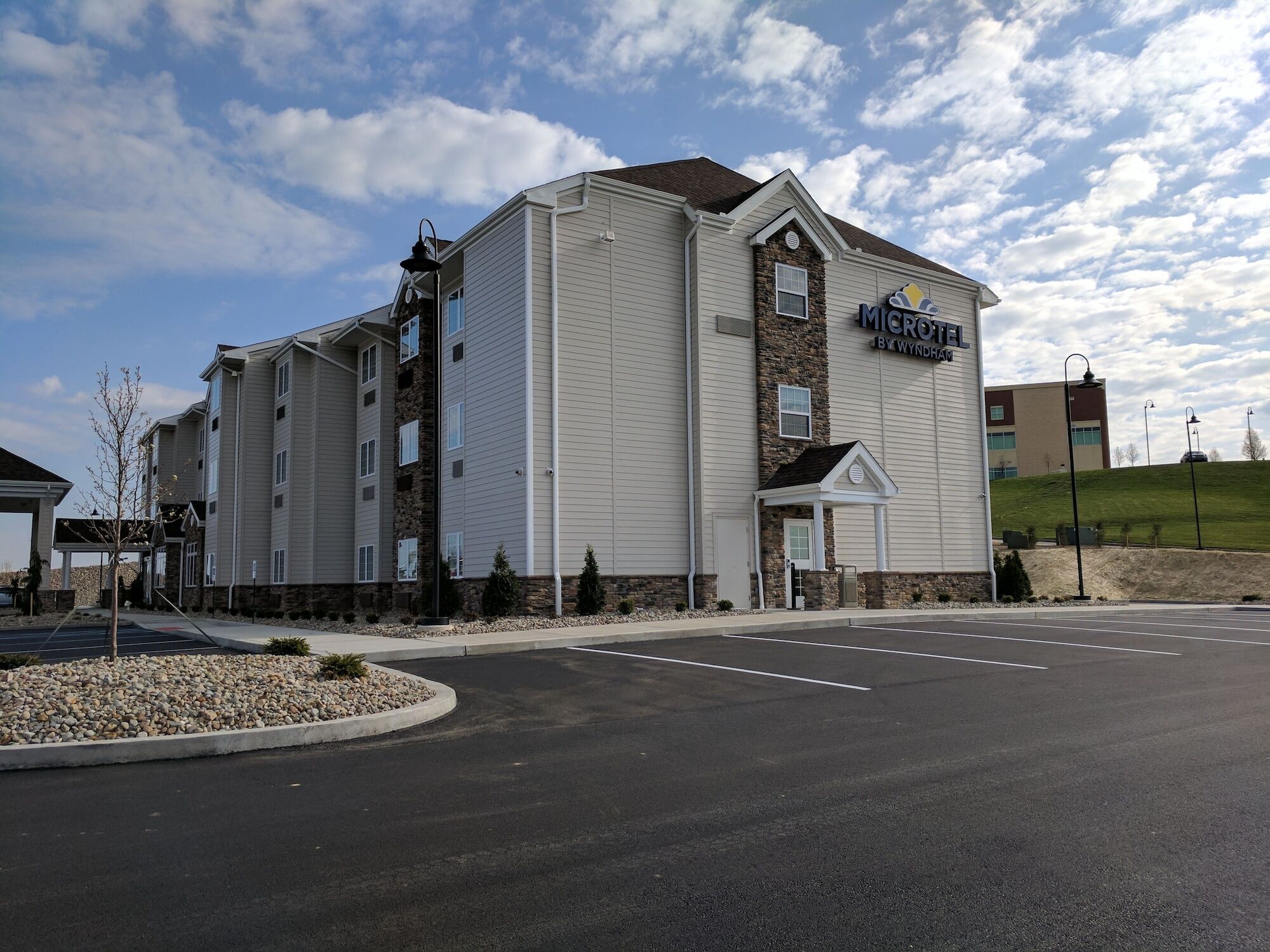 Microtel Inn & Suites By Wyndham Clarion Bagian luar foto